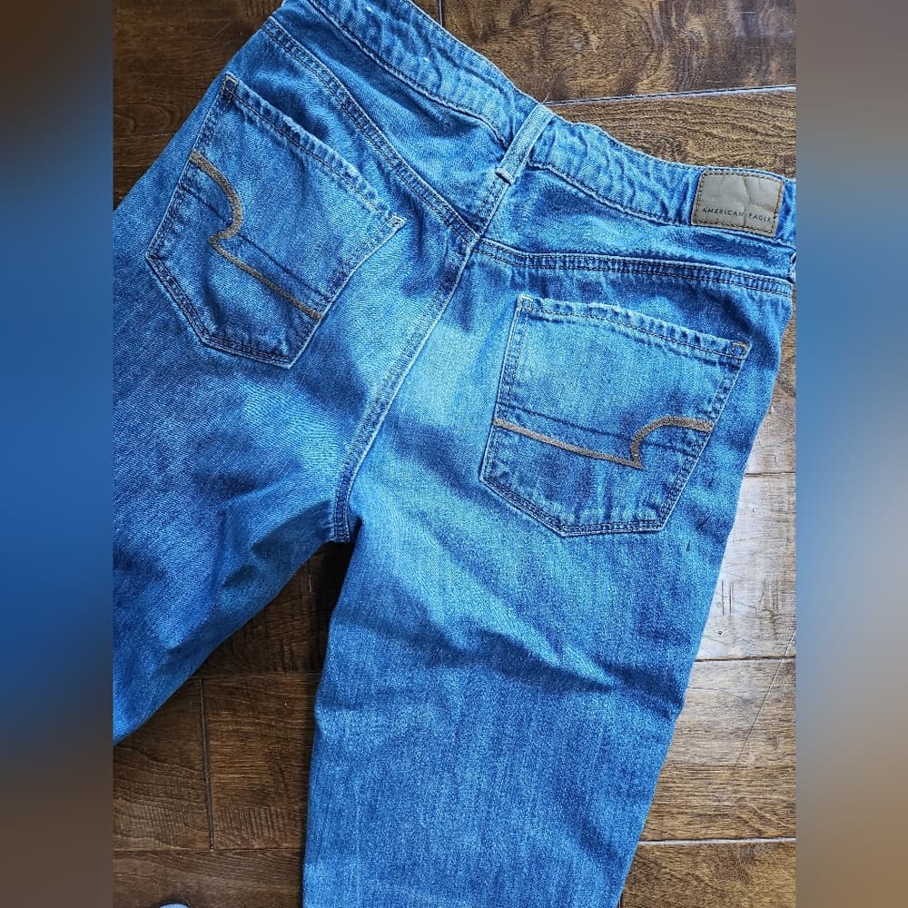American Eagle High Rise Tomgirl Ripped Denim Raw Cut Hem Jeans - Thumbnail 4