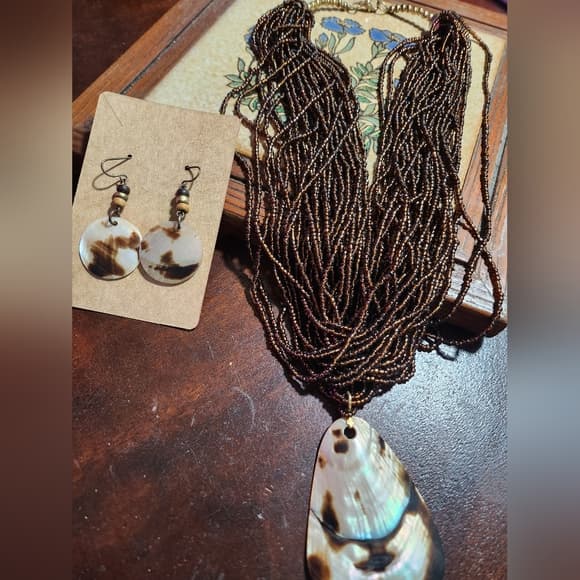 Multi Strand Beaded Shell Pendant Necklace and Earring Set Brown Bronze - Thumbnail 11