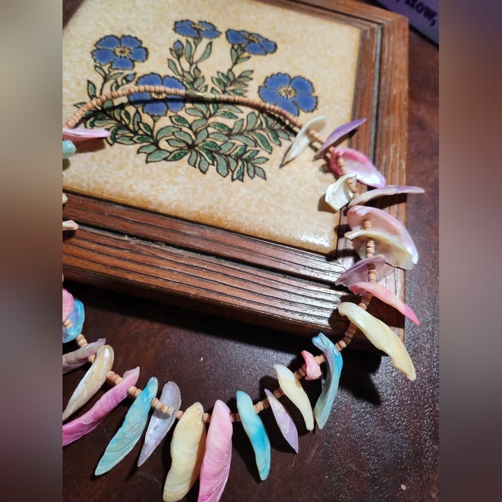 Vintage Pink and Blue Pastel Shell Beaded Mermaid Choker - Thumbnail 3