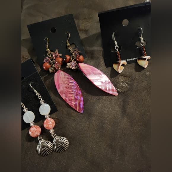 3 Pair Pink, Red and Brown Shell Beaded Dangle Drop Earrings - Thumbnail 15