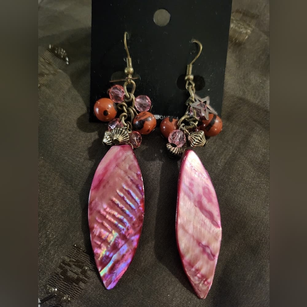 3 Pair Pink, Red and Brown Shell Beaded Dangle Drop Earrings - Thumbnail 4