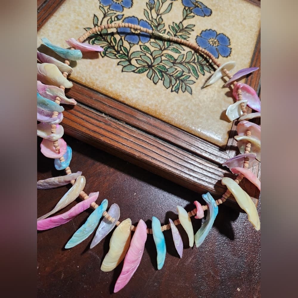 Vintage Pink and Blue Pastel Shell Beaded Mermaid Choker - Thumbnail 8