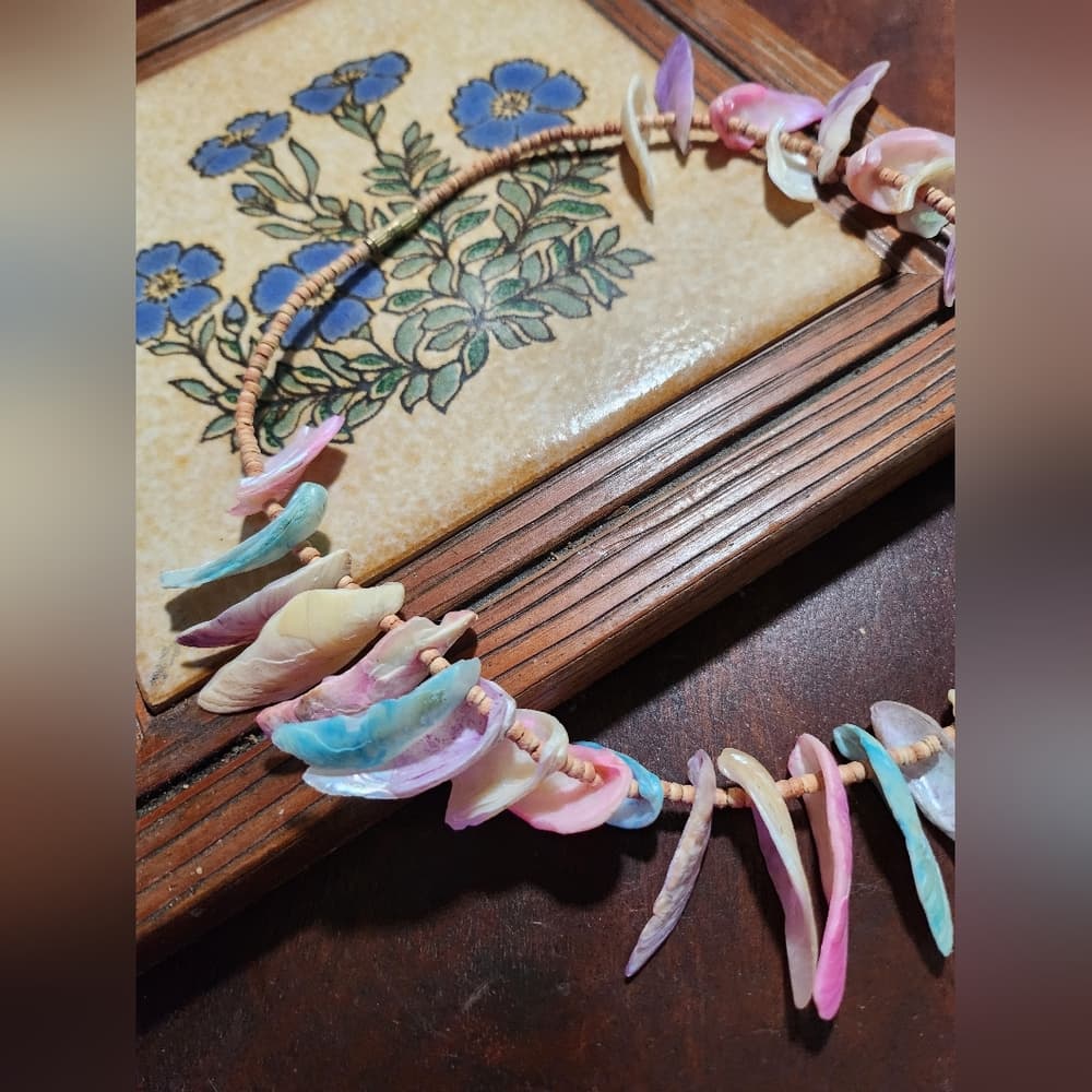 Vintage Pink and Blue Pastel Shell Beaded Mermaid Choker