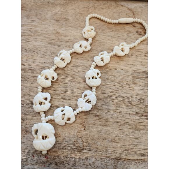Vintage Carved Bone Faux Ivory Elephant Beaded Necklace - Thumbnail 7