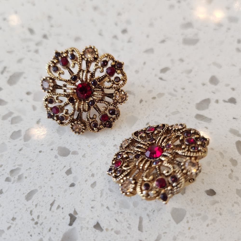 Vintage Floral Red Rinestone Avon Filigree Sparkly Earrings Clip On - Thumbnail 3