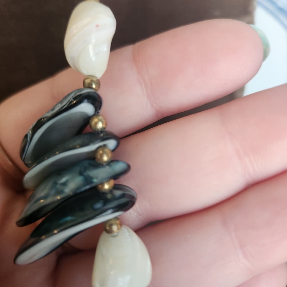 Beautiful Blue Shell And White Mother Of Pearl Beaded Fan Collar Style Necklace - Thumbnail 4