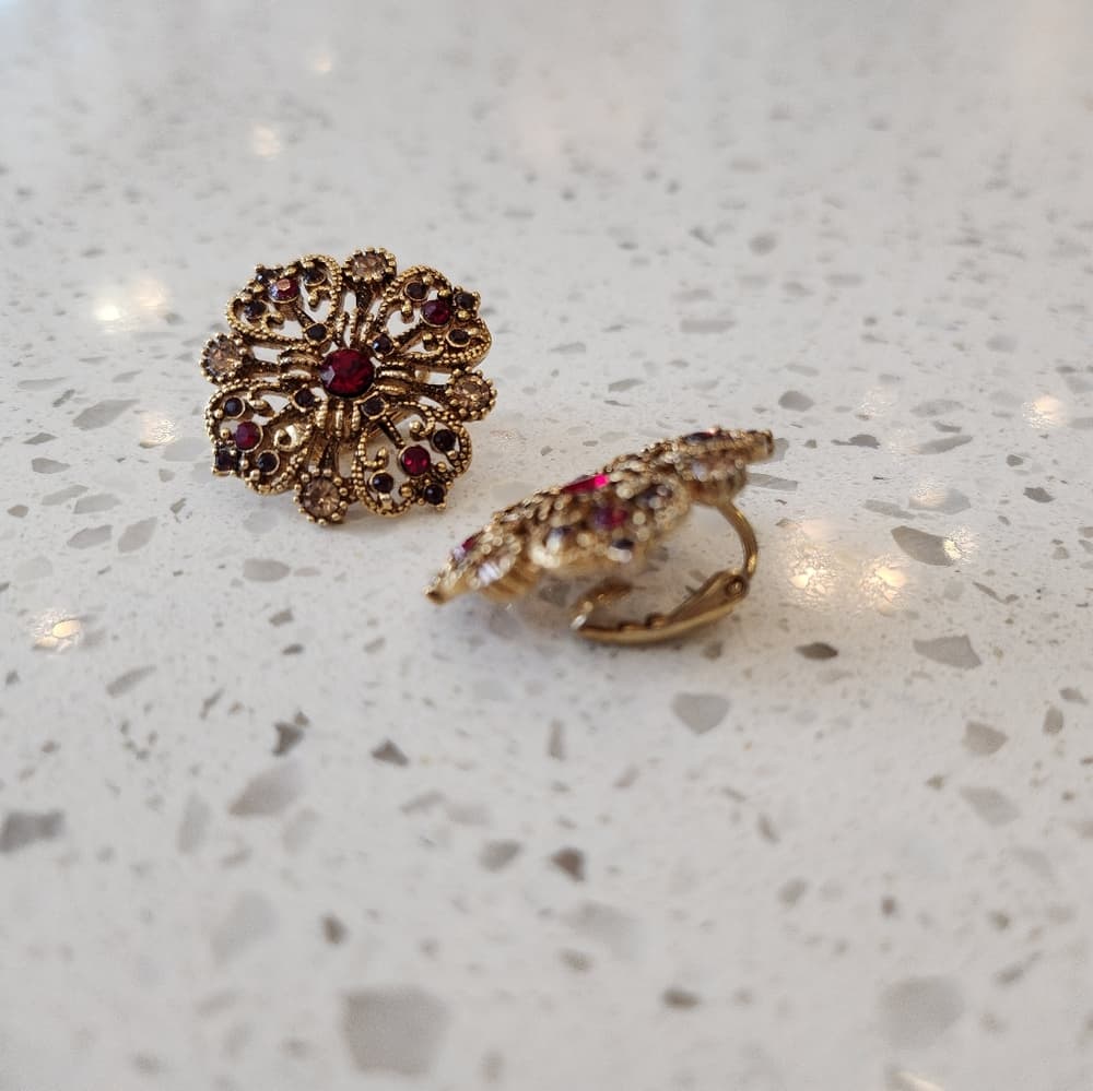 Vintage Floral Red Rinestone Avon Filigree Sparkly Earrings Clip On