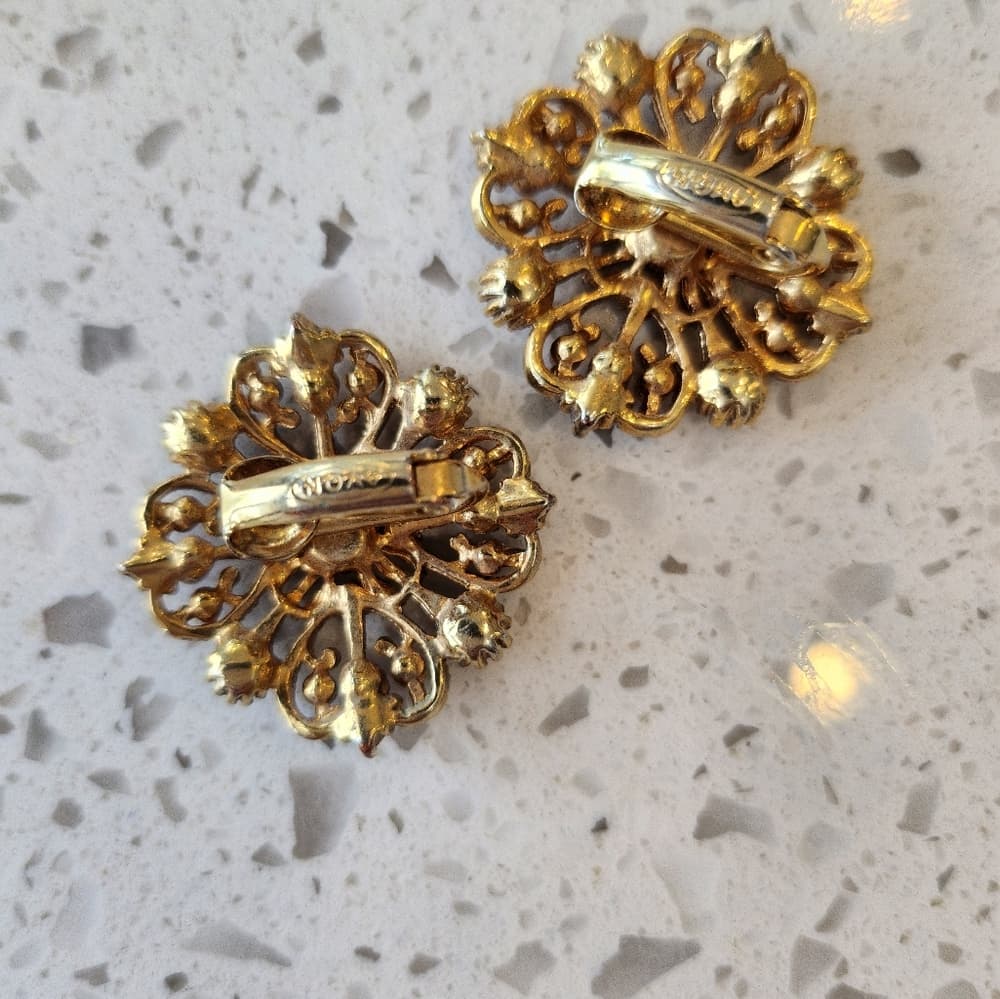 Vintage Floral Red Rinestone Avon Filigree Sparkly Earrings Clip On - Thumbnail 5
