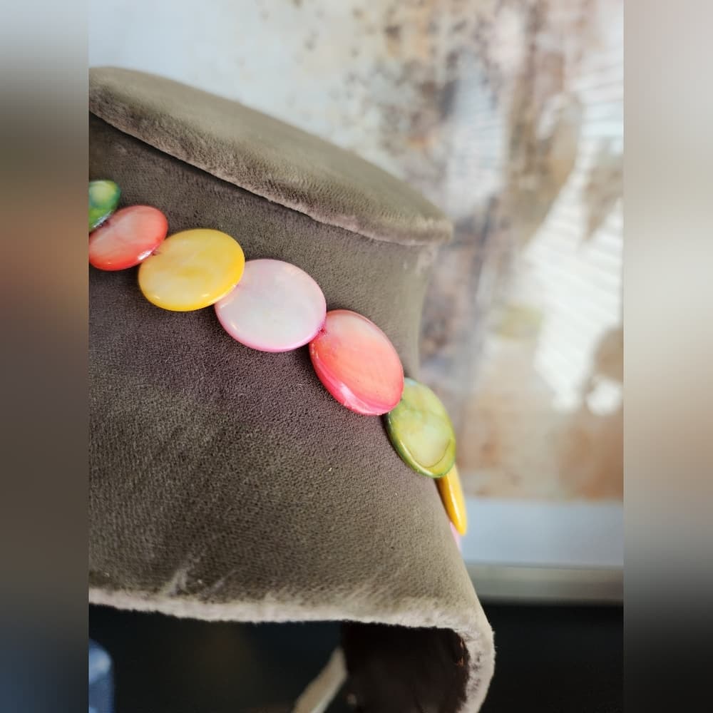 Gorgous Multicolor Shell Disc Beaded Statement Necklace - Thumbnail 3