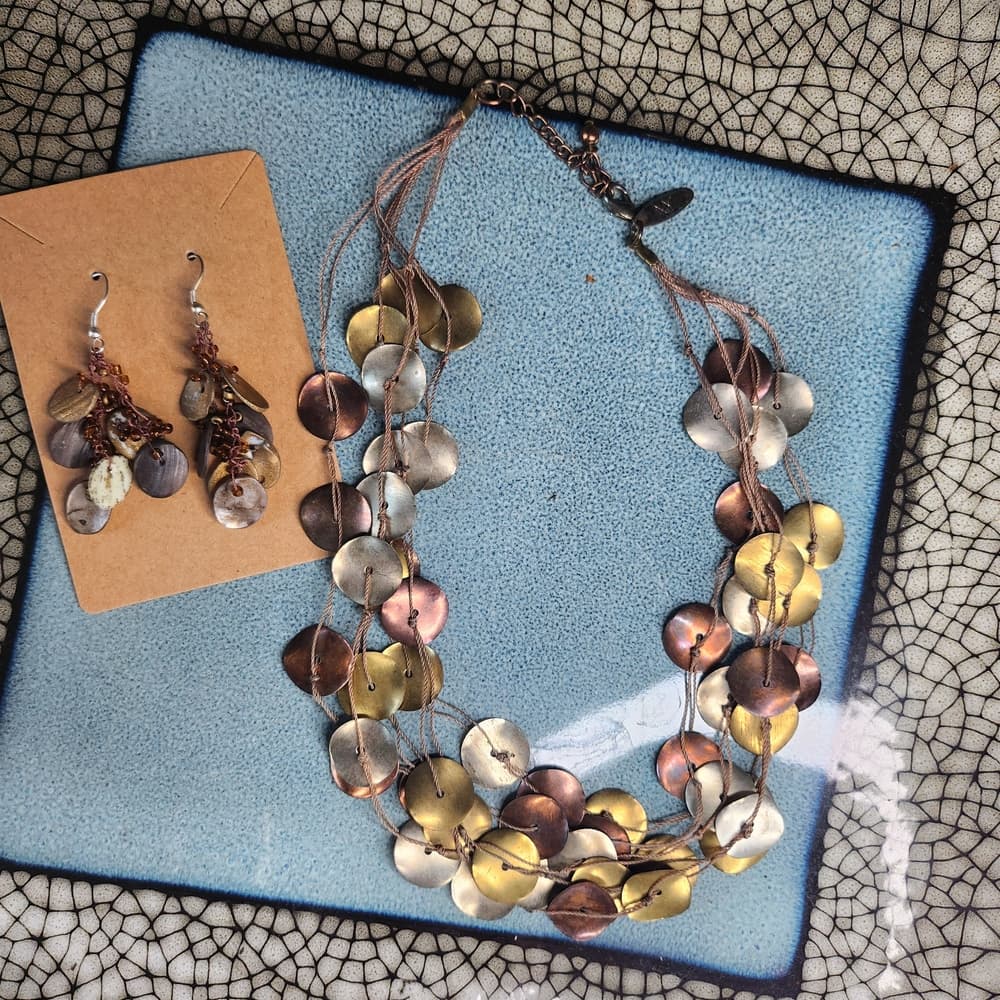 Elegant Multicolor Disc Necklace and Earring Set - Thumbnail 8