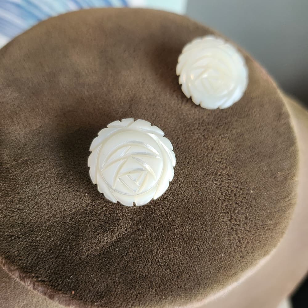 Vintage White Carved Mother Of Pearl Floral Clip On Earrings