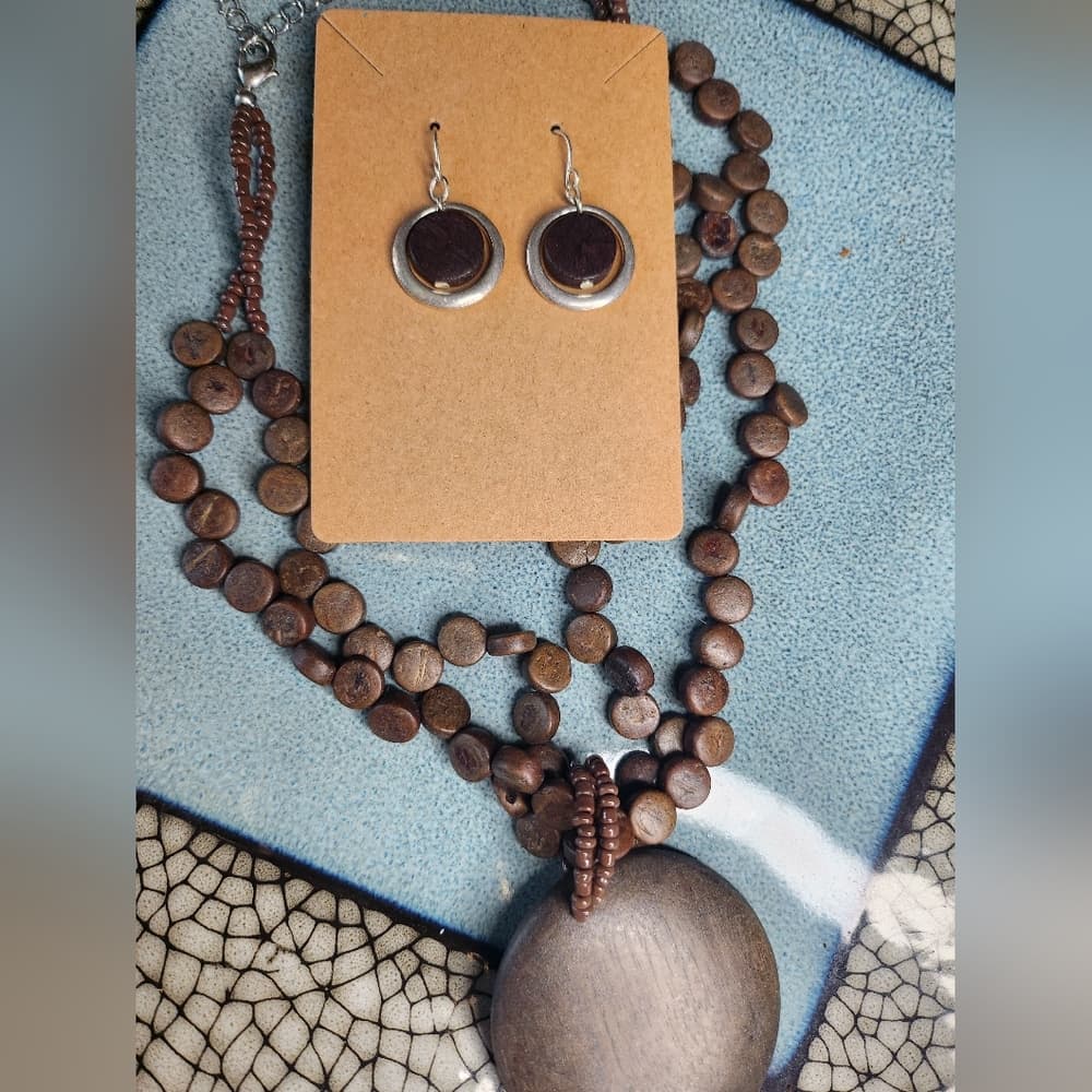 Brown Wood And Silver Tone Beaded Necklace and Earring Set - Thumbnail 7