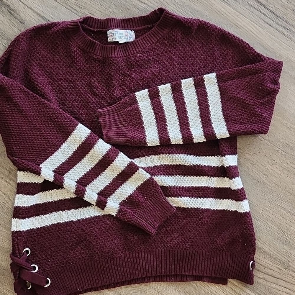 Pink Republic 🥰 Burgundy and White Crop Sweater - Thumbnail 6