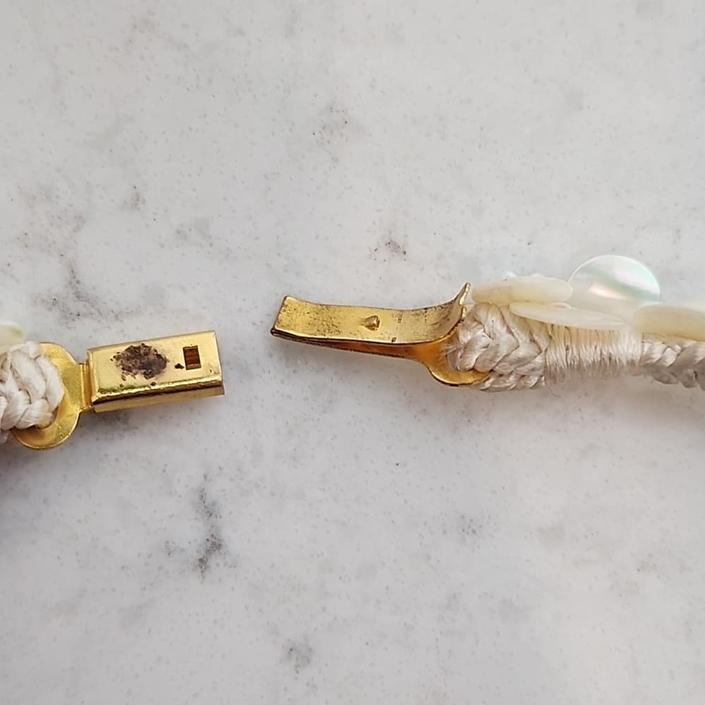 Rare Vintage 1920s Mother Of Pearl Corded Choker with Love Bird and Earrings - Thumbnail 15