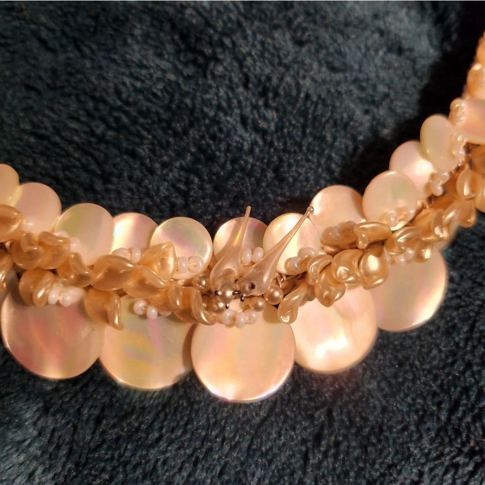 Rare Vintage 1920s Mother Of Pearl Corded Choker with Love Bird and Earrings - Thumbnail 11