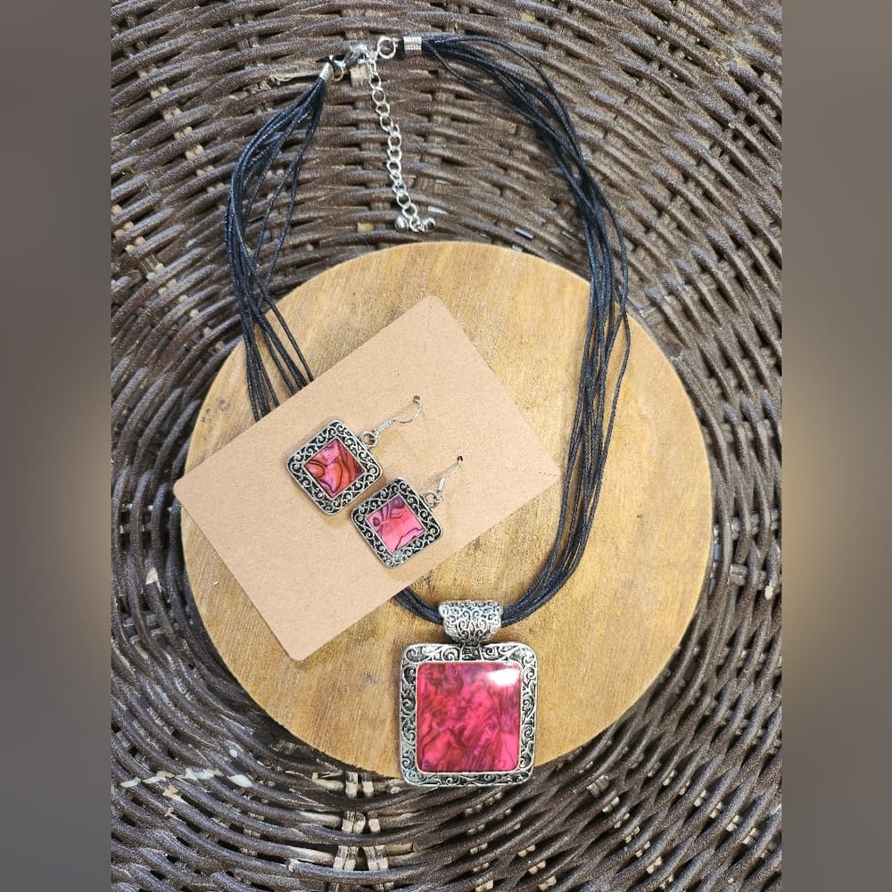 Elegant Pink and Silver Enamel Faux Abalone Jewelry Necklace Earring Set - Thumbnail 8