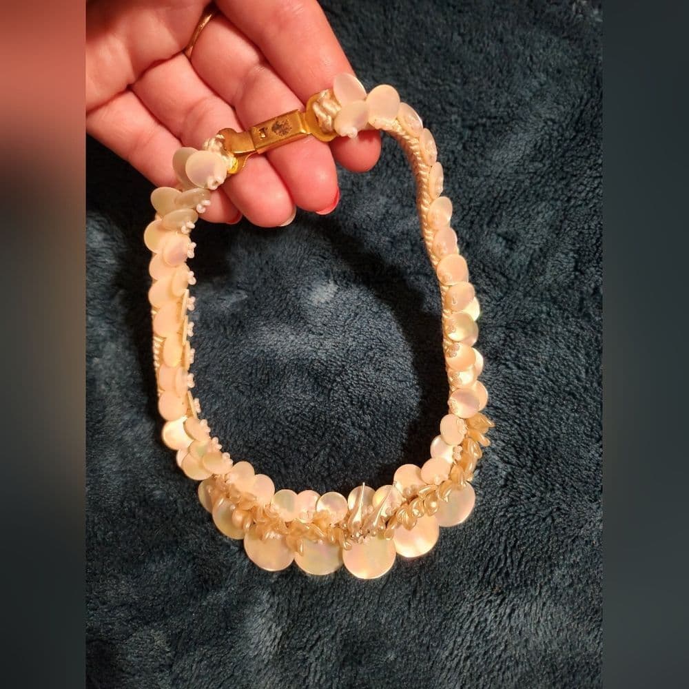 Rare Vintage 1920s Mother Of Pearl Corded Choker with Love Bird and Earrings - Thumbnail 9