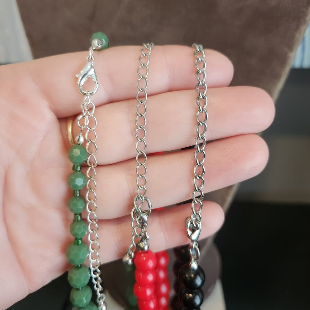 3 Pack Beaded Necklace Set - Red, Green, and Black - Thumbnail 4