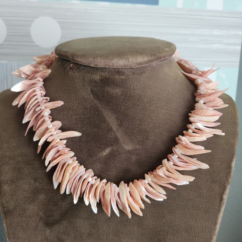 Vintage Creamy Pink Shell Fringe Choker Necklace With Beads