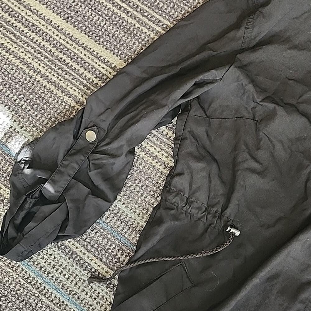 Divided by H&M Black Thin Lightweight Zip up Hooded Fitted Jacket - Thumbnail 2