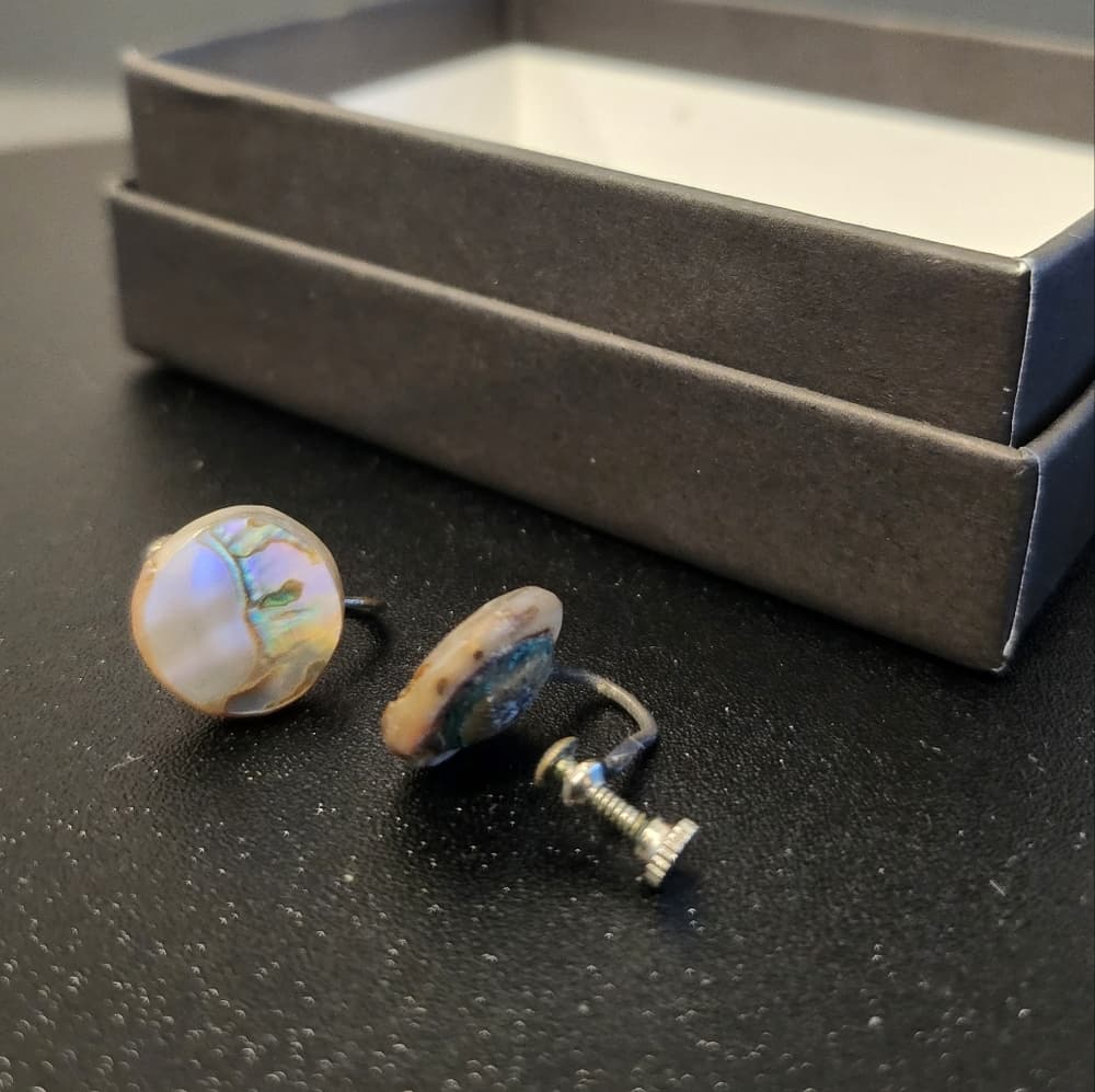 Abalone Shell Vintage Screwback Clip On Earrings Made in Japan - Thumbnail 7