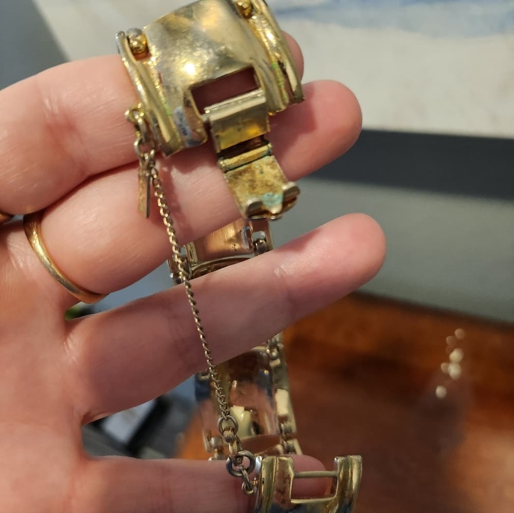 Vintage Gold Tone Chunky Monet Bracelet - Thumbnail 15