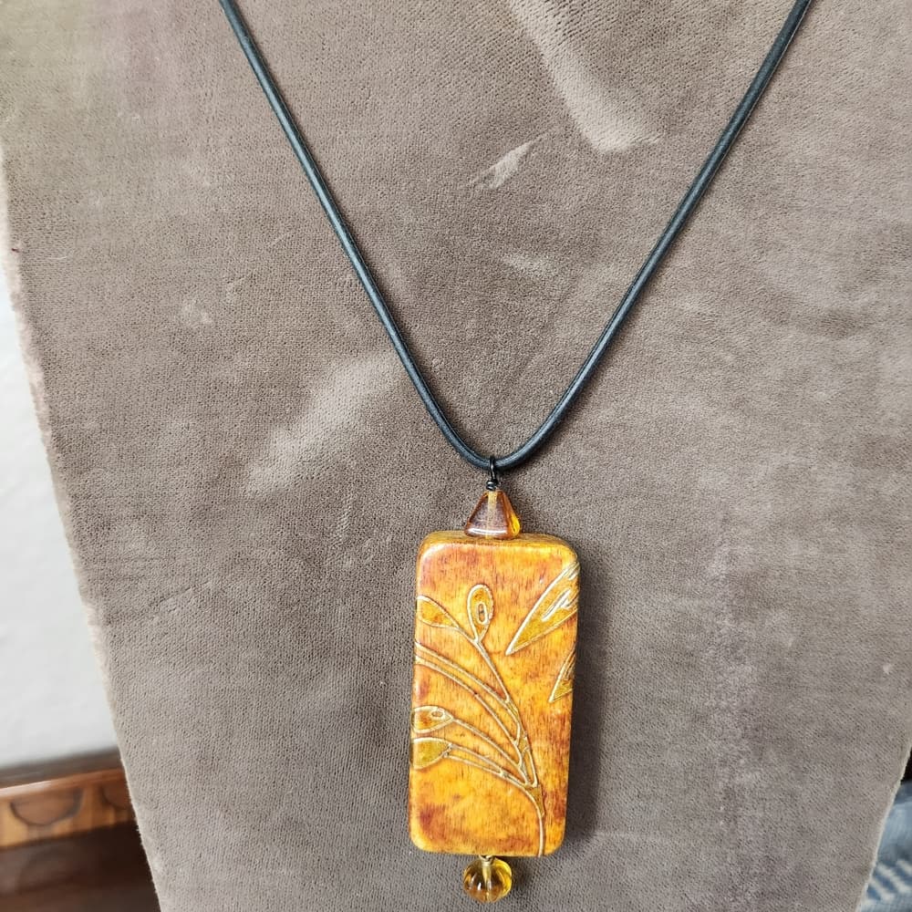 Artistic Gold and Black Domino Pendant Necklace - Thumbnail 4