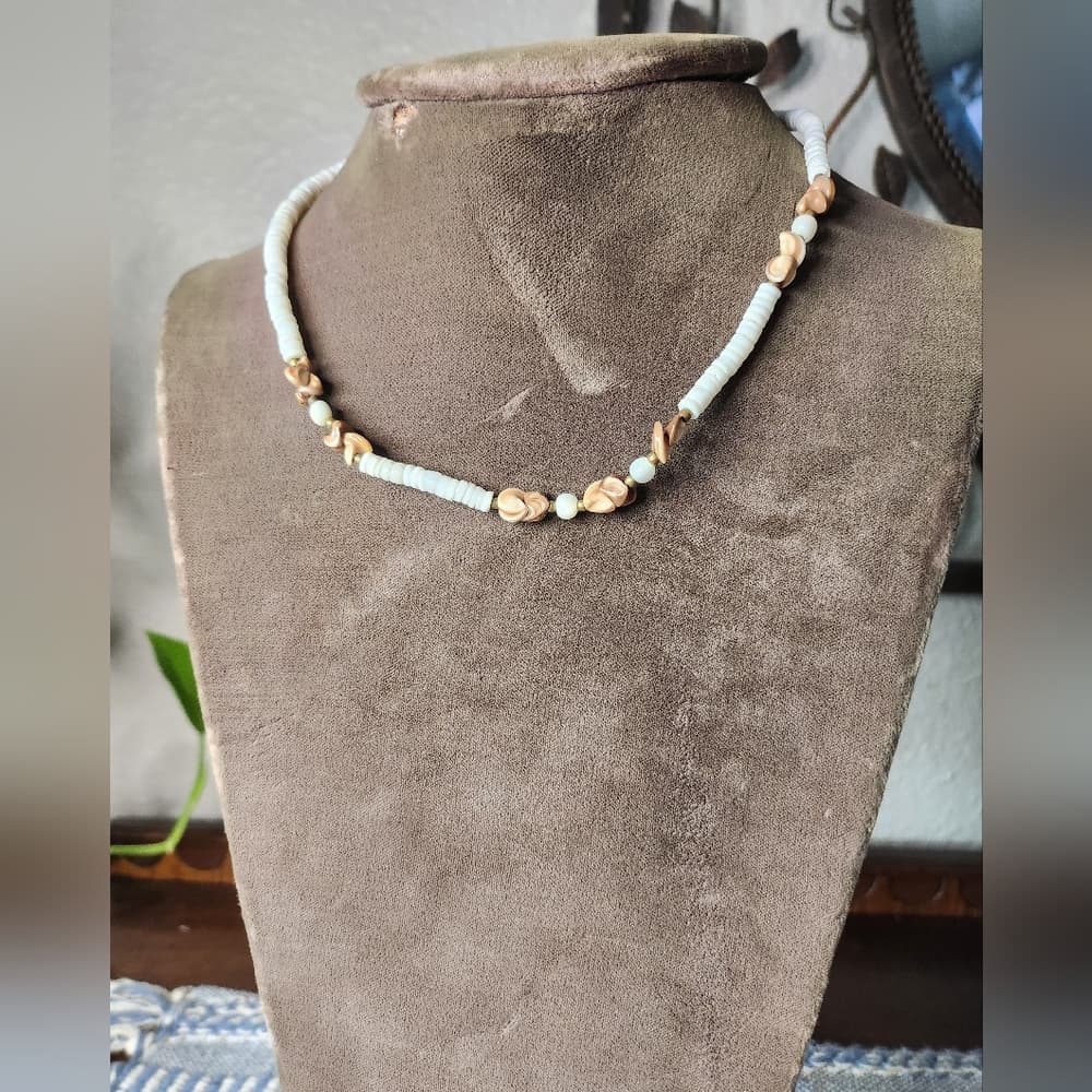 Dainty Shell And Mother Of Pearl Puka Beaded Necklace in White and Tan - Thumbnail 2