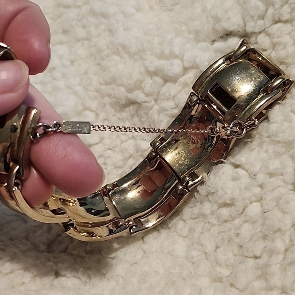Vintage Gold Tone Chunky Monet Bracelet - Thumbnail 12