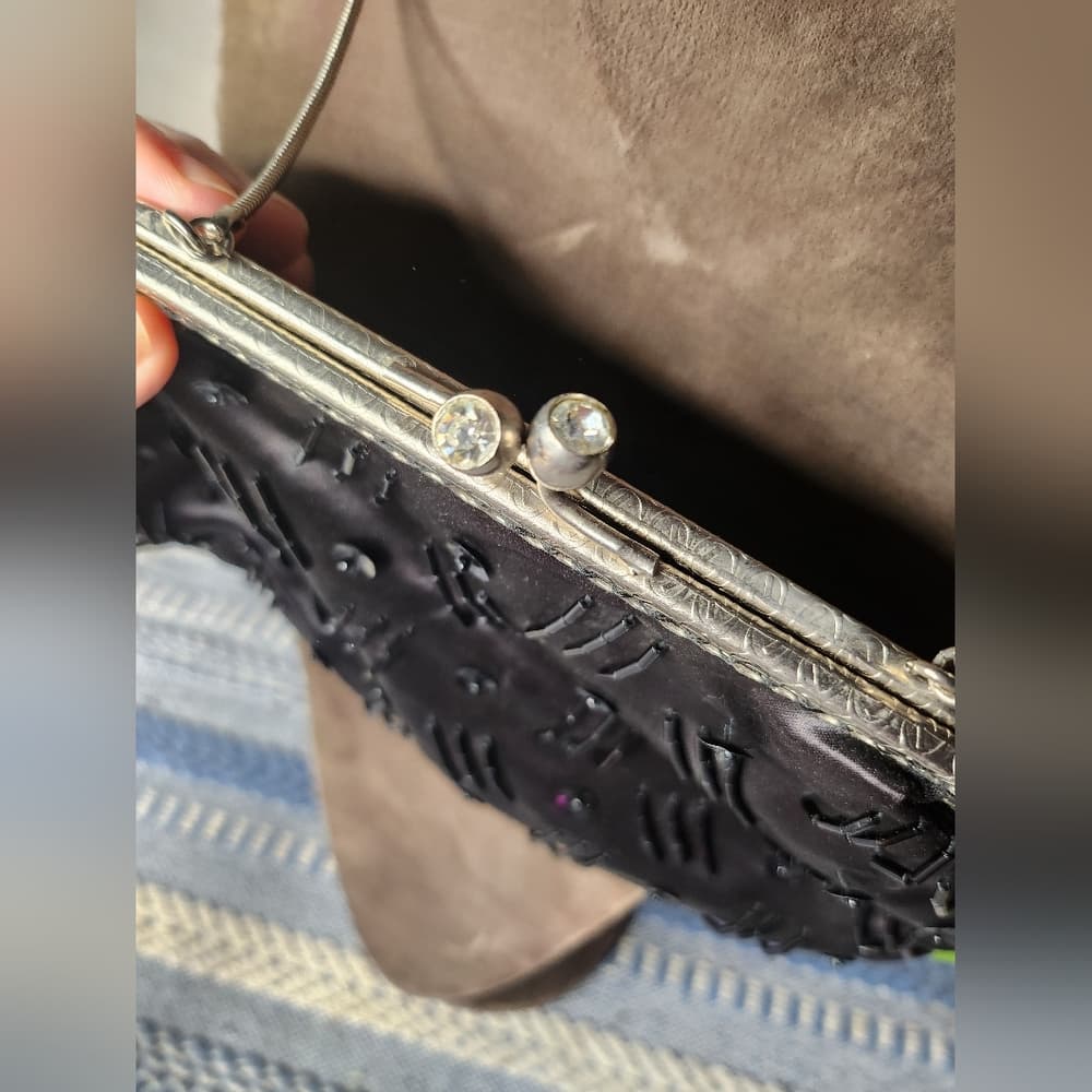 Elegant Formal Black Satin Like Beaded Clutch With Rinestone Clasp - Thumbnail 7