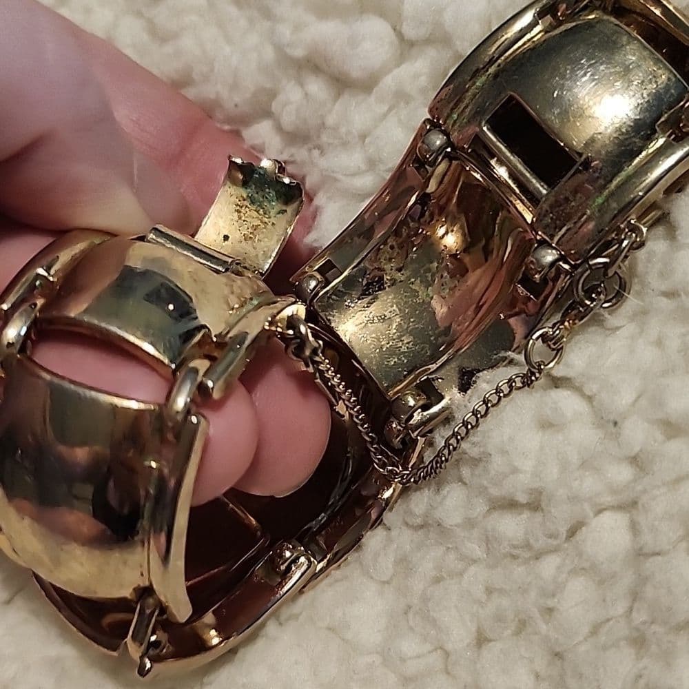 Vintage Gold Tone Chunky Monet Bracelet - Thumbnail 11