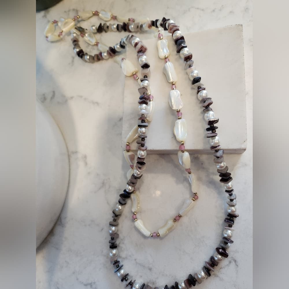 Two Vintage Beaded Shell Pearl and Mother Of Pearl Necklaces - Thumbnail 5