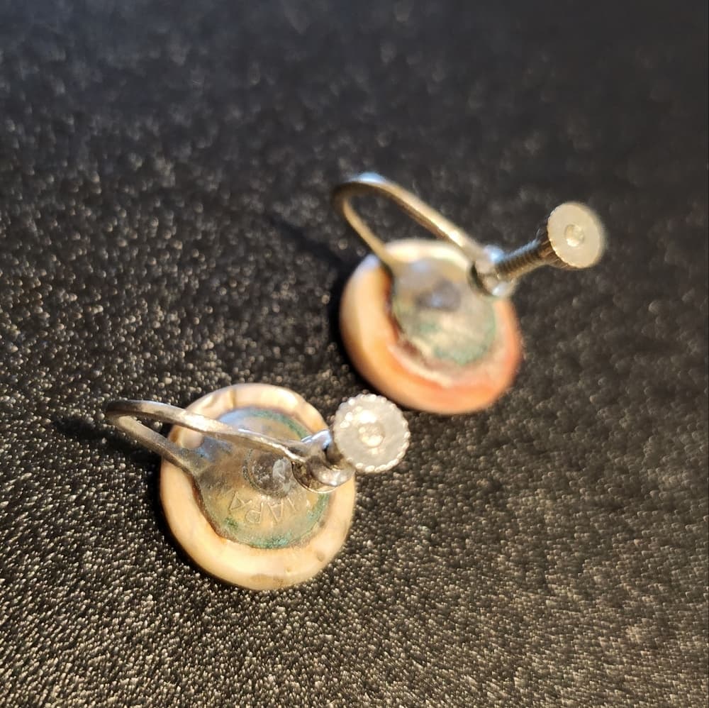 Abalone Shell Vintage Screwback Clip On Earrings Made in Japan - Thumbnail 3