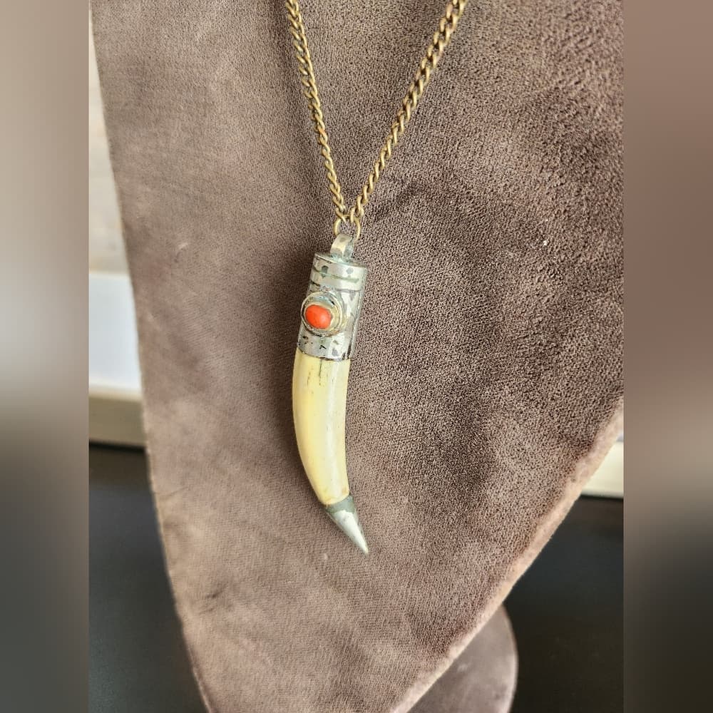 Handmade Tribal Style Tooth Pendants On Delicate Chain Necklace