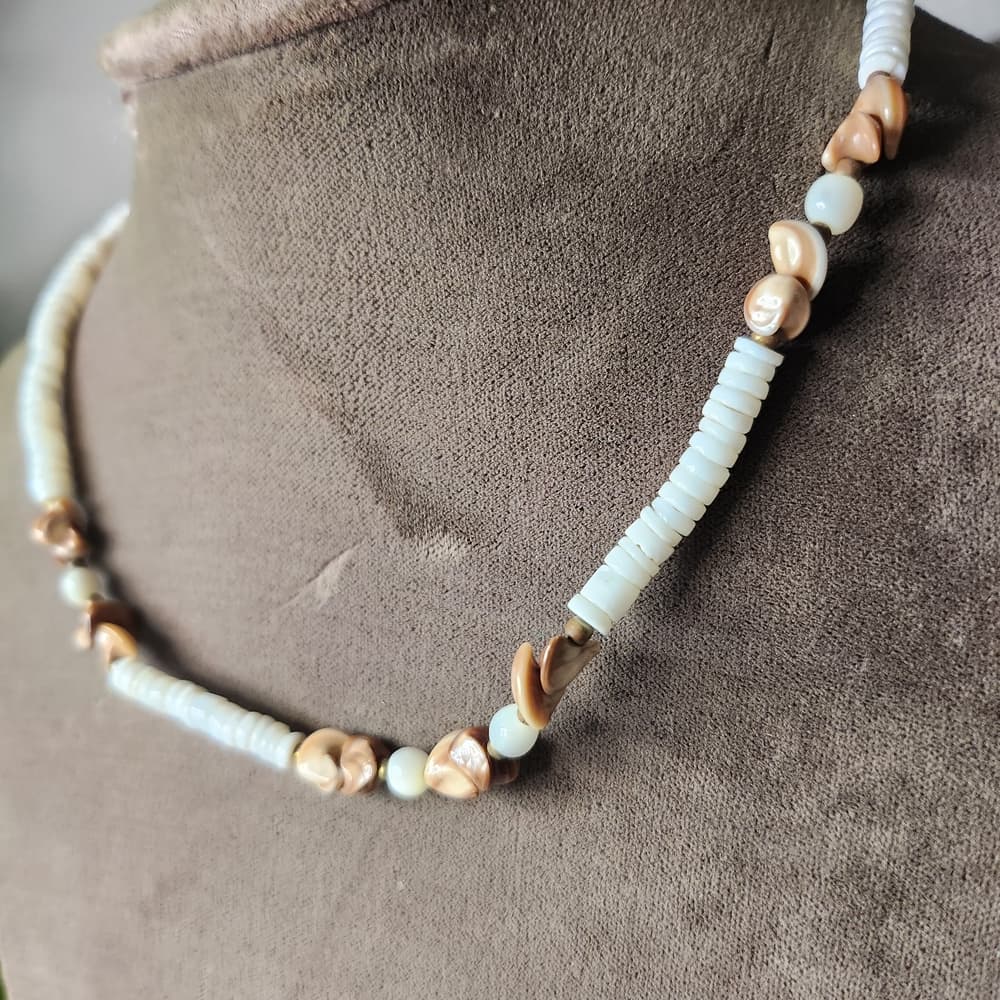 Dainty Shell And Mother Of Pearl Puka Beaded Necklace in White and Tan - Thumbnail 3