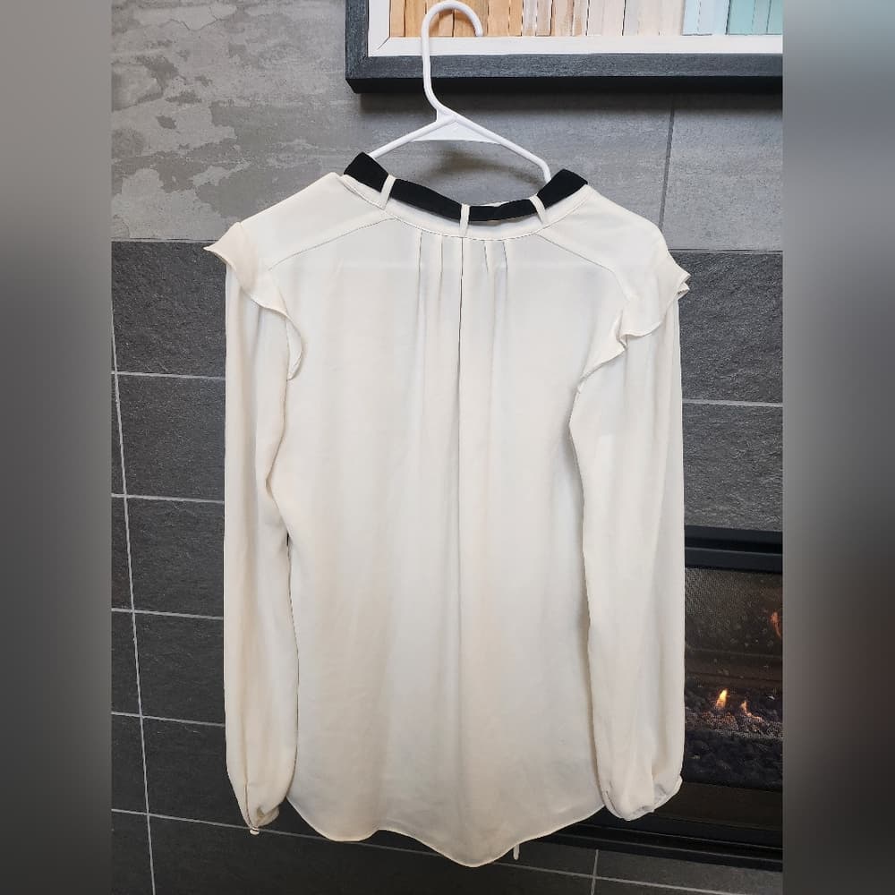White House Black Market Cream Blouse with Black Velvet Tie Accents - Thumbnail 7