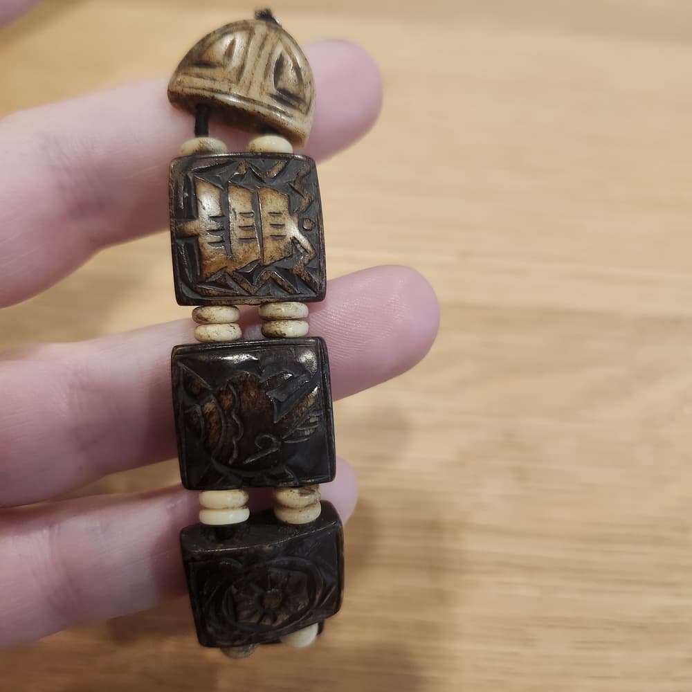 Vintage Carved Bone Brown Stained Elastic Bracelet Tribal Animal Floral Designs - Thumbnail 6