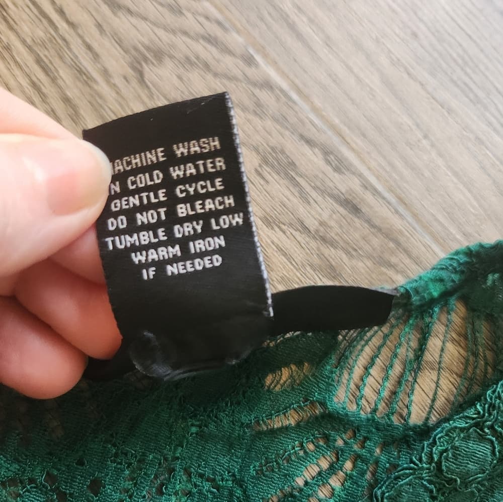 Sexy Green Sheer Lace Tank Top With V Slit In Back - Thumbnail 3