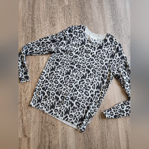 Soft Black And Grey Leopard Print Long Sleeve Sweater Top - Thumbnail 9