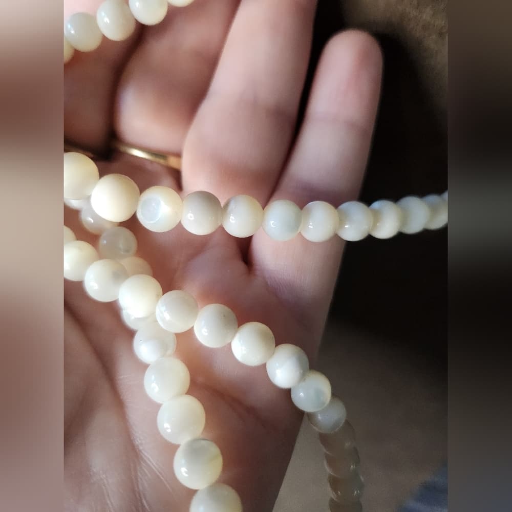 Elegant Long Strand White Mother Of Pearl Necklace - Thumbnail 3