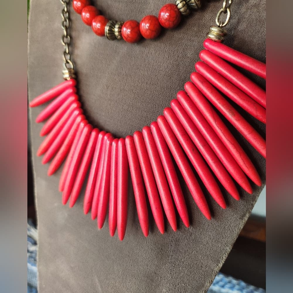 Elegant Red Dyed Howlite Fringe Double Strand Beaded Necklace - Thumbnail 3