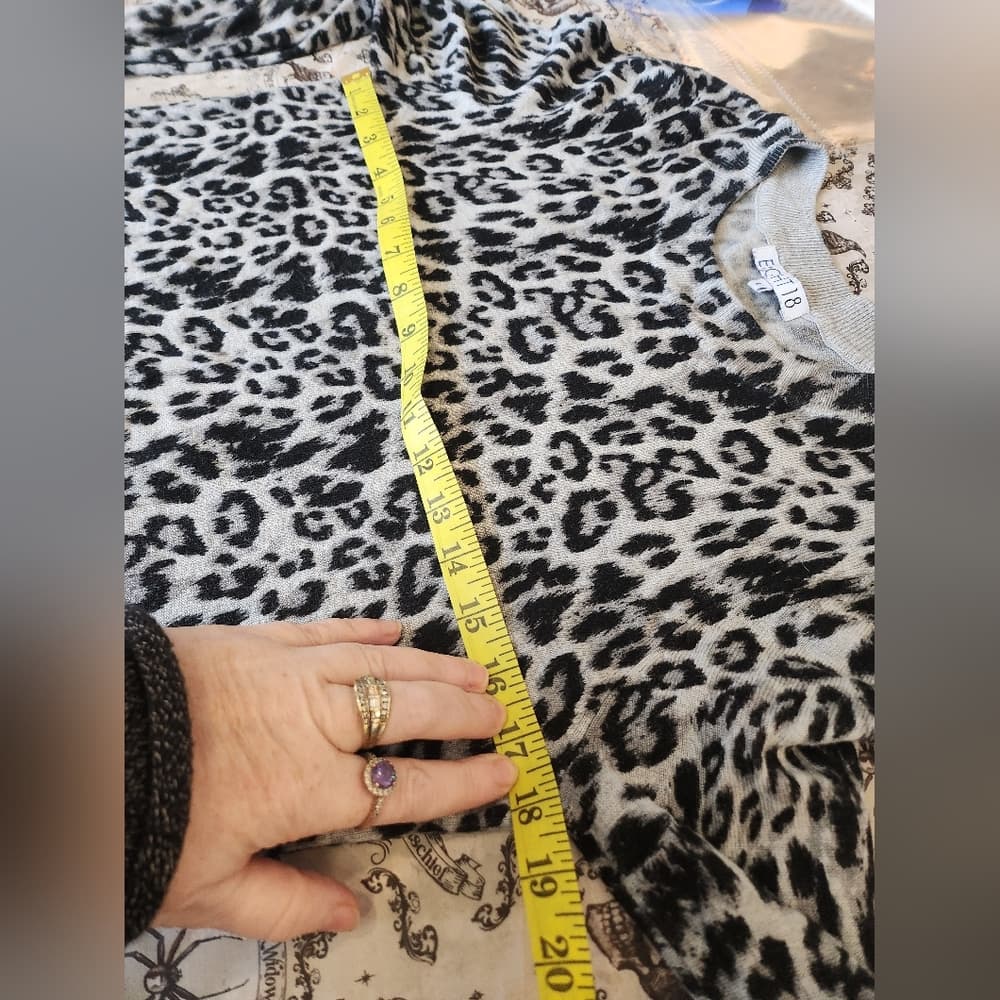 Soft Black And Grey Leopard Print Long Sleeve Sweater Top - Thumbnail 7