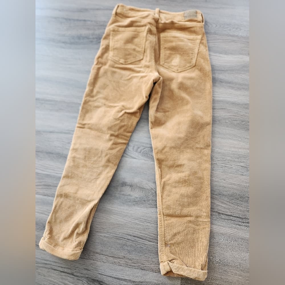 American Eagle Outfitters Tan Corduroy Pants Cropped Folded Hem Super Stretch