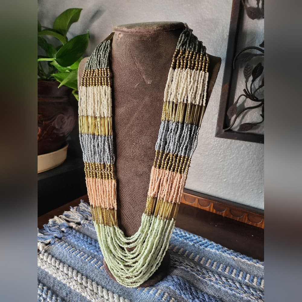 Pretty Gold Tone And Pastel Multi Layered Beaded Necklace - Thumbnail 8