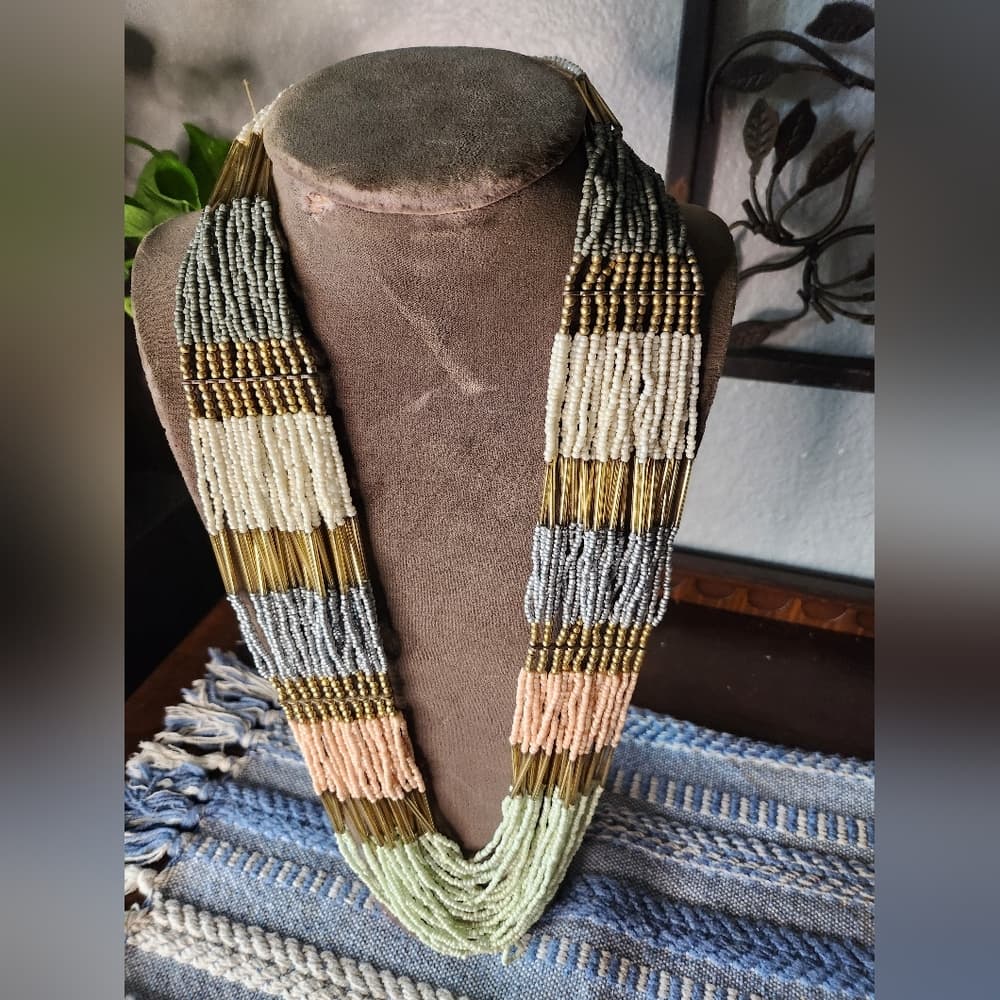 Pretty Gold Tone And Pastel Multi Layered Beaded Necklace - Thumbnail 3