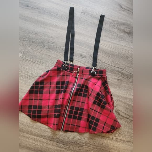 Hot Topic Black and Red Plaid Skater Skirt With Removable Suspenders - Thumbnail 9