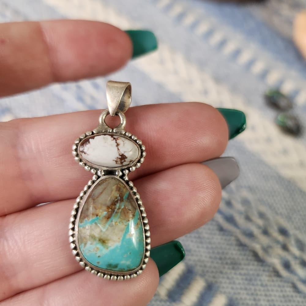New - Royston Ribbon Wild Horse Turquoise Double Closed Sterling Silver Pendant - Thumbnail 5
