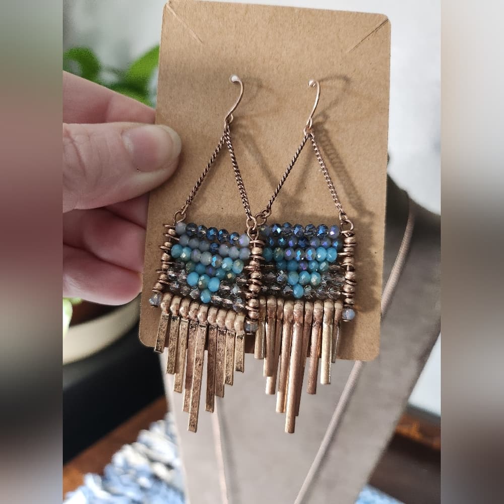Gorgous Sparkly Beaded And Hammered Metal Fringe Necklace and Earring Set - Thumbnail 3