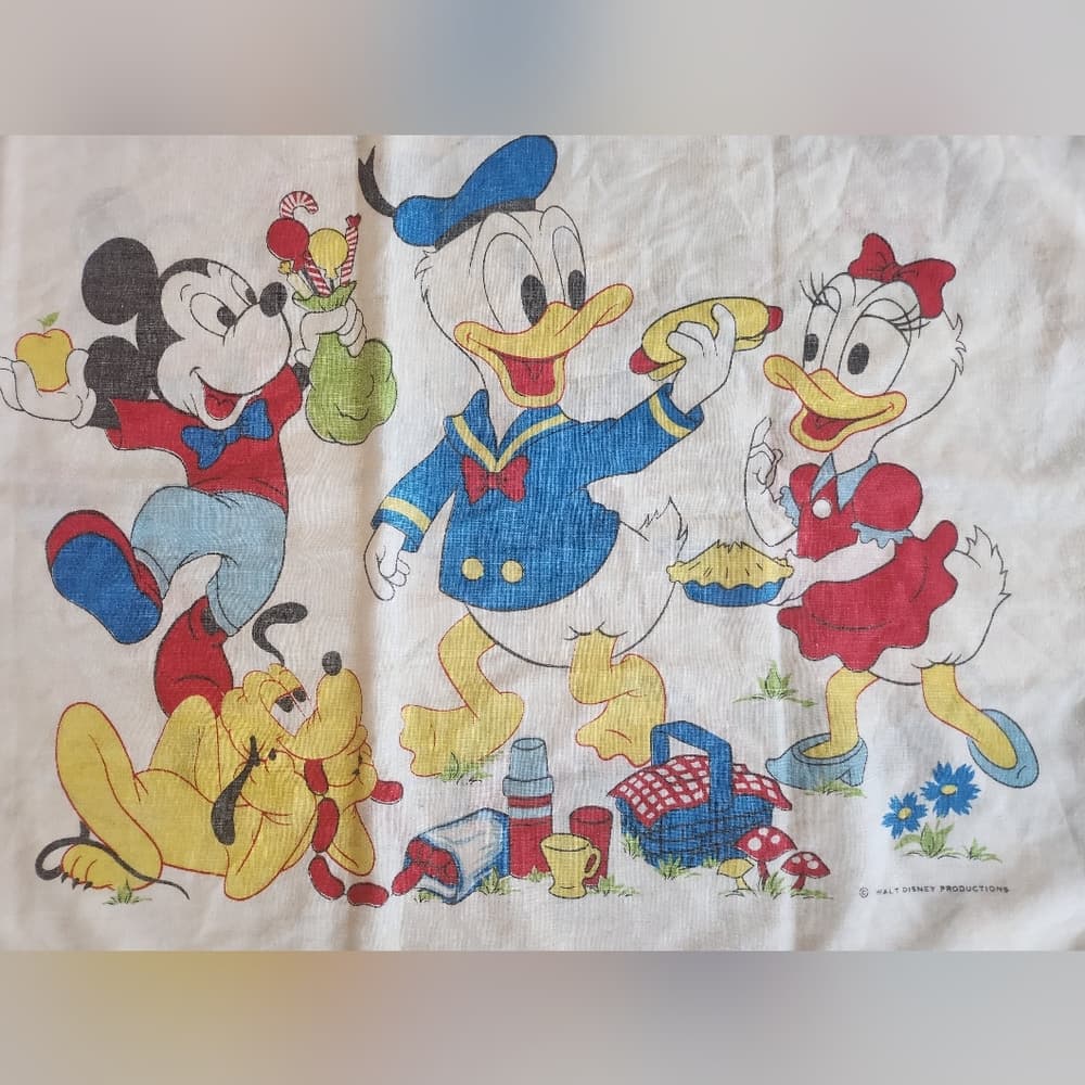 Vintage Disney Character 30" Pillowcase Mickey Mouse And Friends - Thumbnail 4