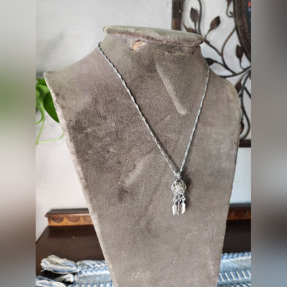 Dreamcatcher Pendant With Pearl Pendant On A White Gold Plated Chain - Thumbnail 7
